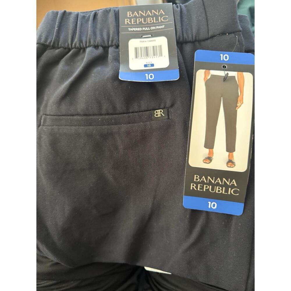 Banana Republic Womens Tapered Pull On Pant. Size 10.   AO
